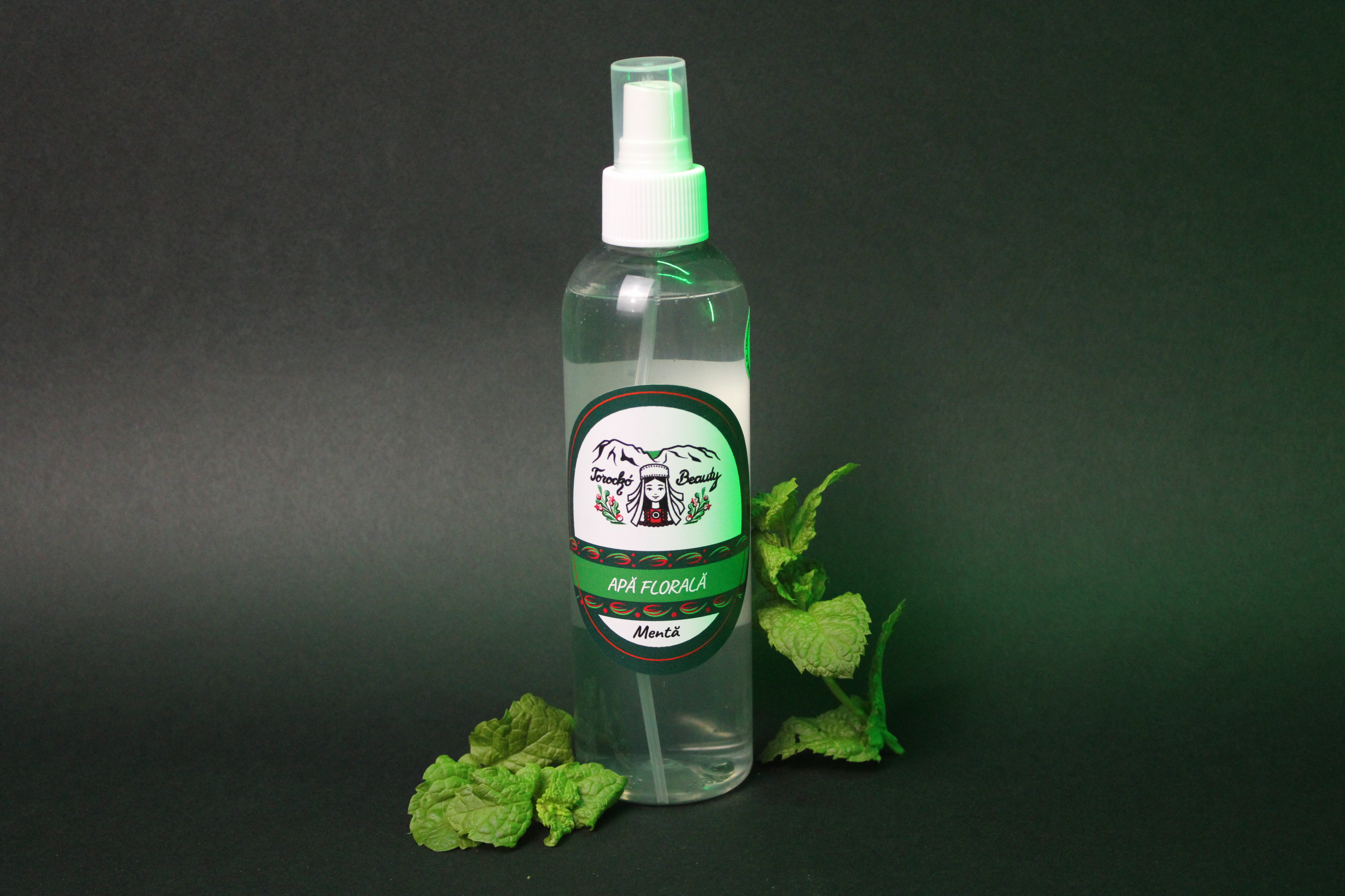 Apă florală de roiniță